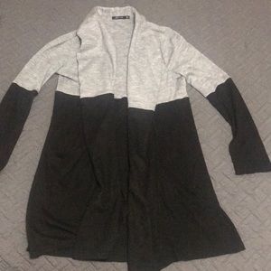 NWOT oversized cardigan with pockets
